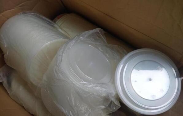 海南禁塑，又一家餐飲店被查處，查獲4萬余個不可降解塑料制品
